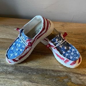 Stars and Stripes Hey Dudes • Size 7 Womens • Like New Condition